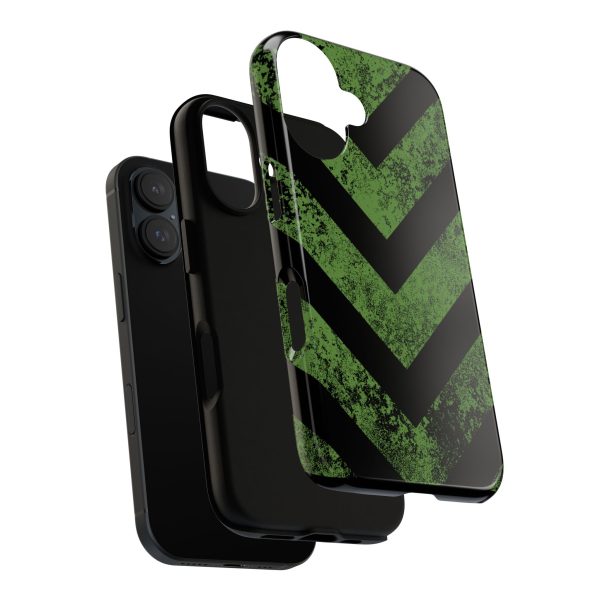 Durable Phone Case with Chevron Design - Image 3