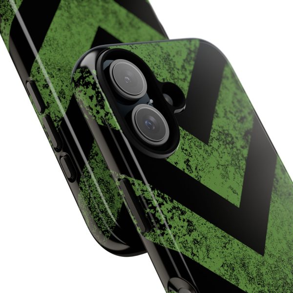 Durable Phone Case with Chevron Design - Image 2